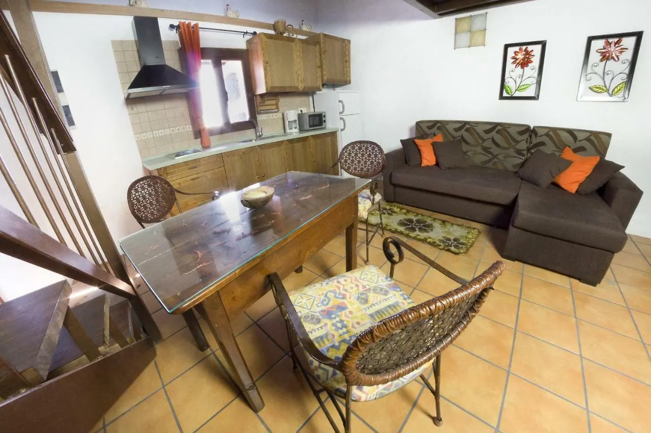 Holiday home Vivelorural Casa Tunte 1, Piscina Y Terraza Villa San Bartolome de Tirajana